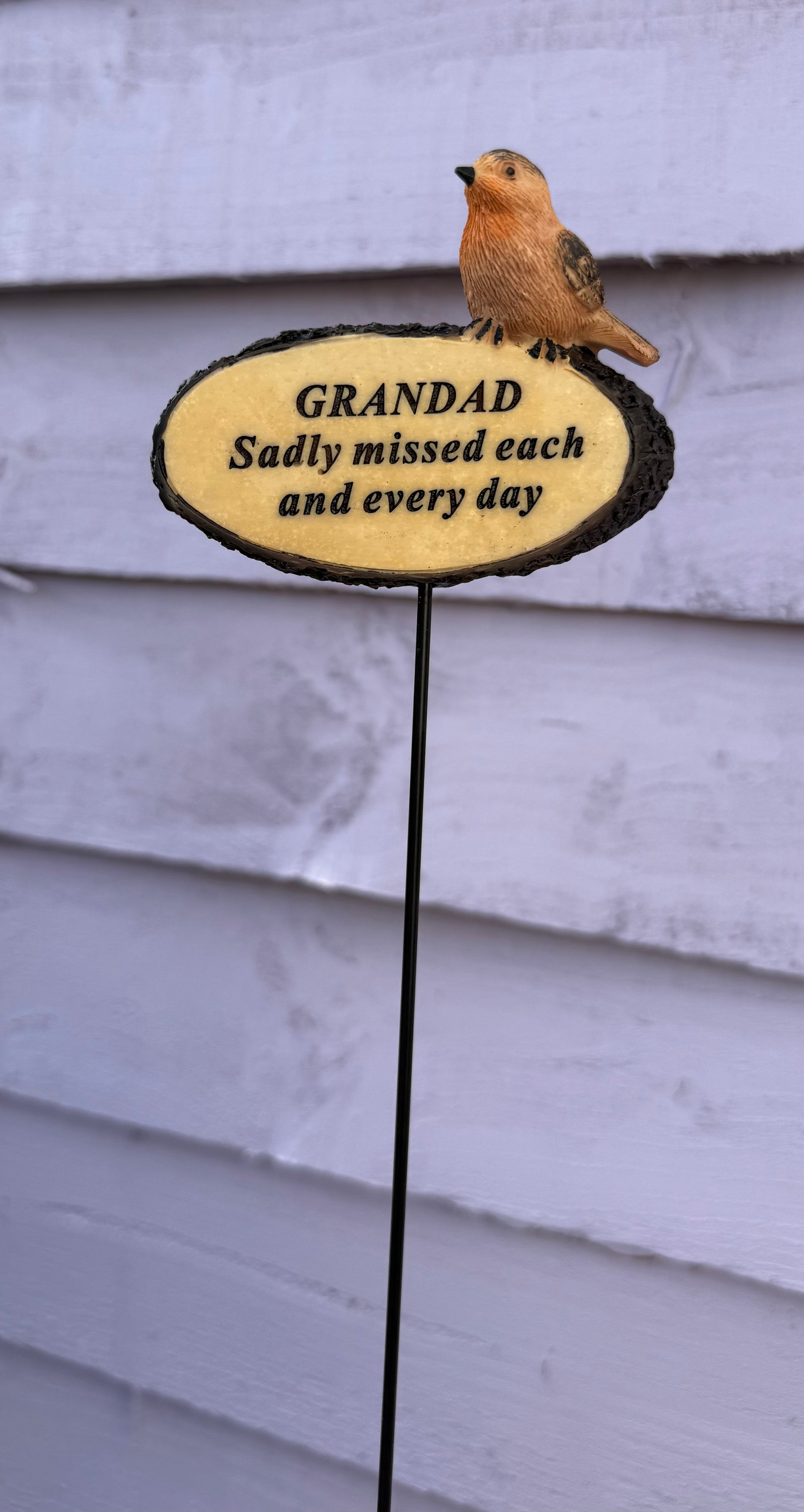 Robin log - Memorial spike