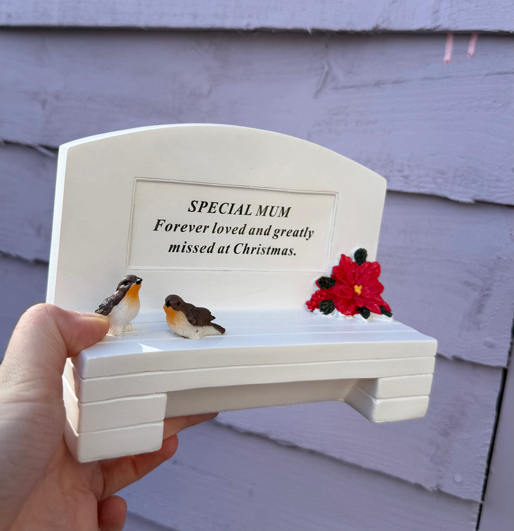 Memorial decor - Christmas Bench